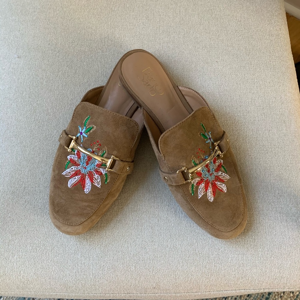 SUEDE MULES | EMBROIDERED